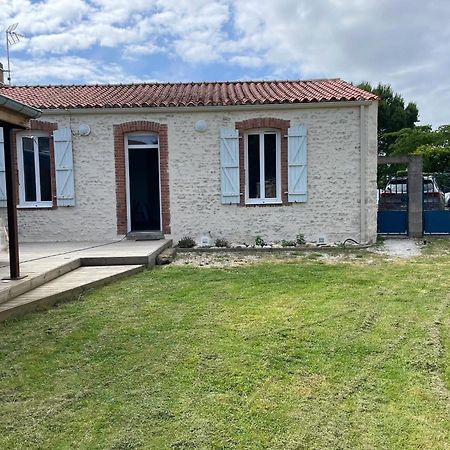 Maison Confortable A Jard-Sur-Mer Avec Grand Jardin Cloture Экстерьер фото